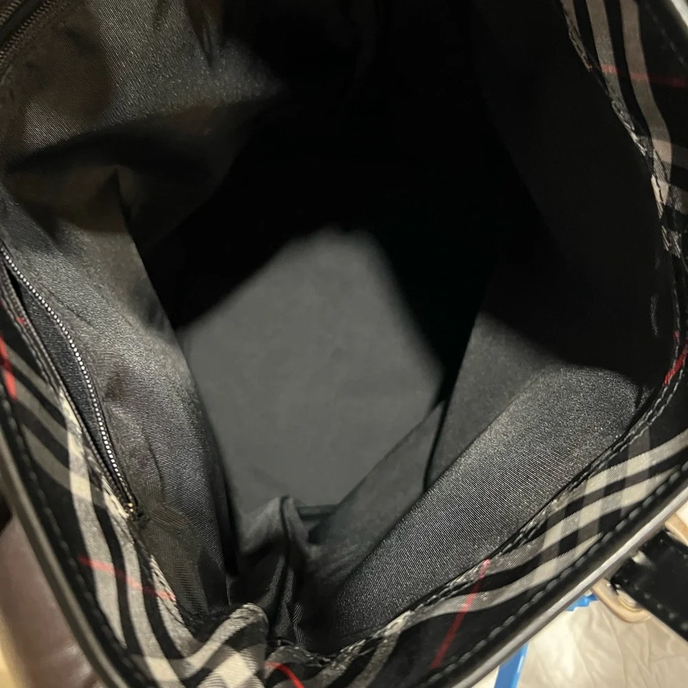 Burberry Bucket - Picture 8 of 9